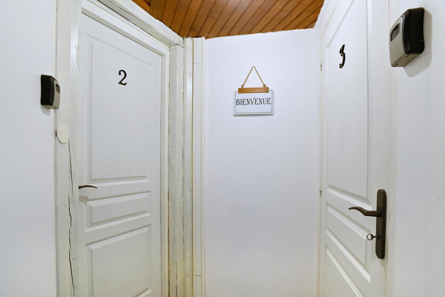 Spacieux T2 - Proche Centre - Confort Et Serenite Saint-Quentin  Luaran gambar